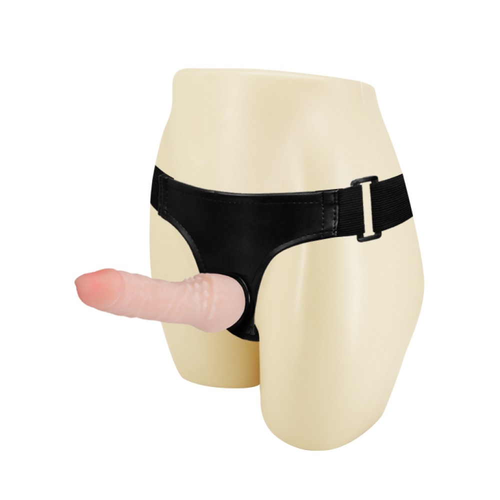 HU: Ultra Cyberskin Penis testszínű felcsatolható dildó női próbababán fekete állítható derékhevederrel EN: Ultra Cyberskin Penis flesh-colored strap-on dildo displayed on female mannequin with black adjustable waist harness