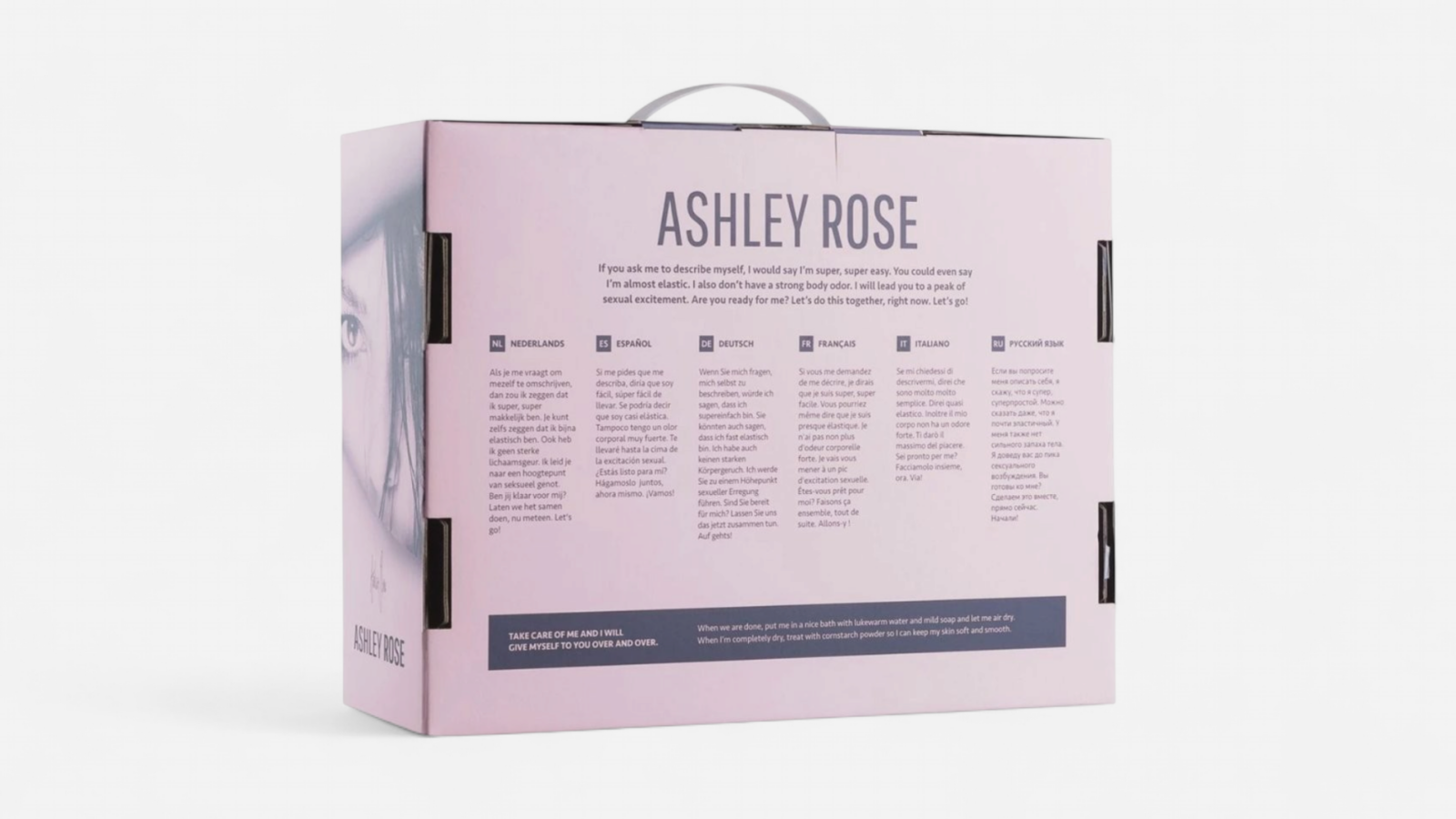 HU: Ashley Rose maszturbĂĄtor dobozĂĄnak hĂĄtoldala termĂ©kleĂrĂĄssal Ă©s hasznĂĄlati informĂĄciĂłkkal EN: Back of Ashley Rose masturbator packaging with product and care information