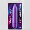 HU: Lila Lövedék mini vibrátor eredeti Fantasy csomagolásban, lila színben, elölnézetből. EN: Purple Bullet mini vibrator in original Fantasy packaging, shown from the front in purple.